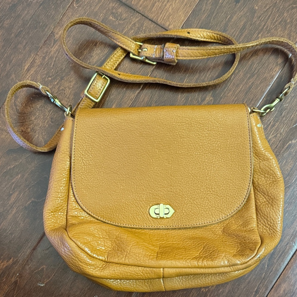 Clare V Turnlock Louis Tan Soft Pebble Leather Crossbody Bag